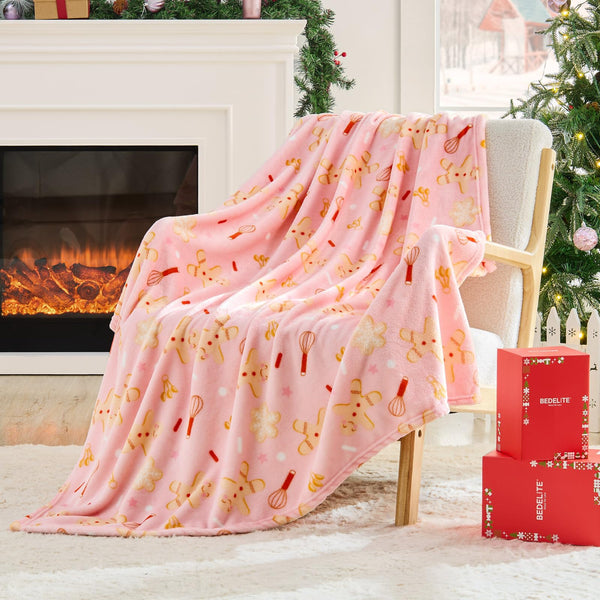 Pink Christmas Throw Blanket for Girls &amp; Teens – Cute Holiday Blanket with Gingerbread Man Pattern