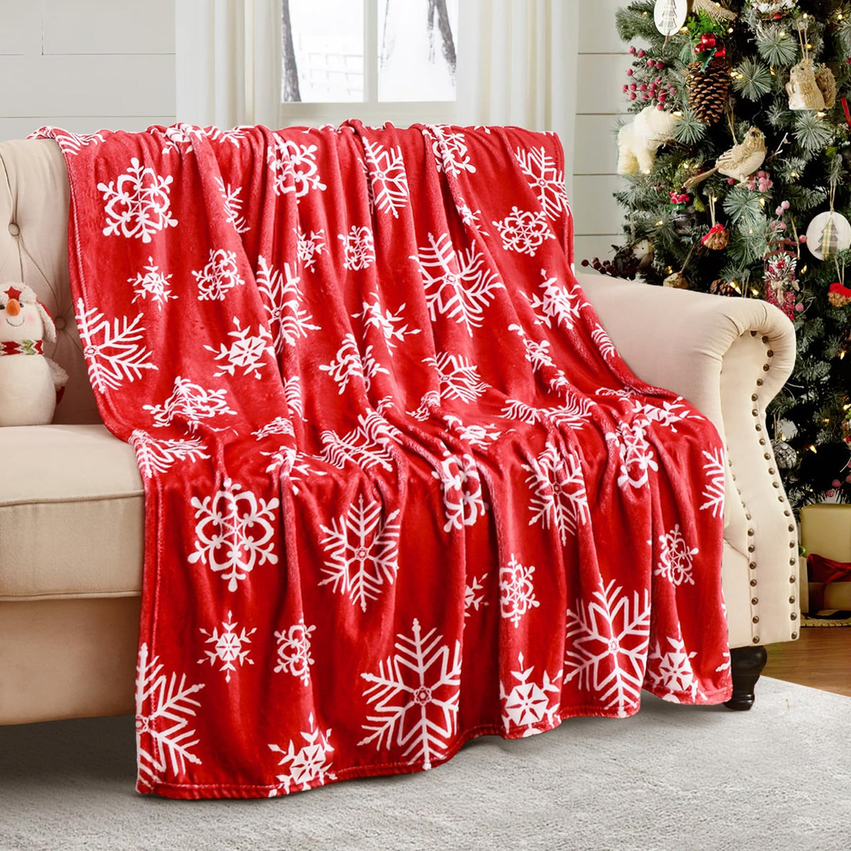 Christmas Throw Blanket for Couch, Soft Fuzzy Cozy Blankets for Winter, Red Snowflakes Pattern