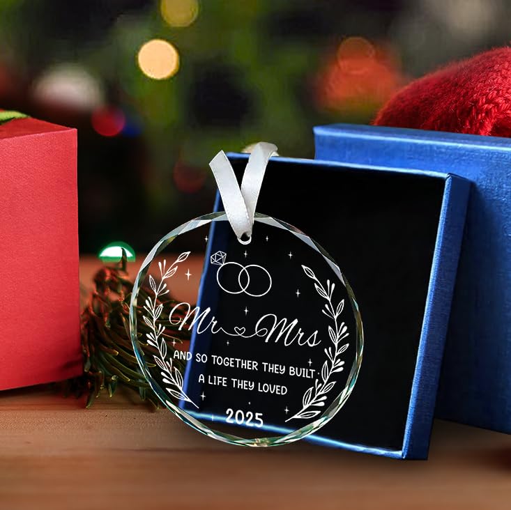 First Christmas Married Ornament 2025 - Mr and Mrs Sign Wedding Gifts for Couples, Newlyweds - Bridal Shower Present