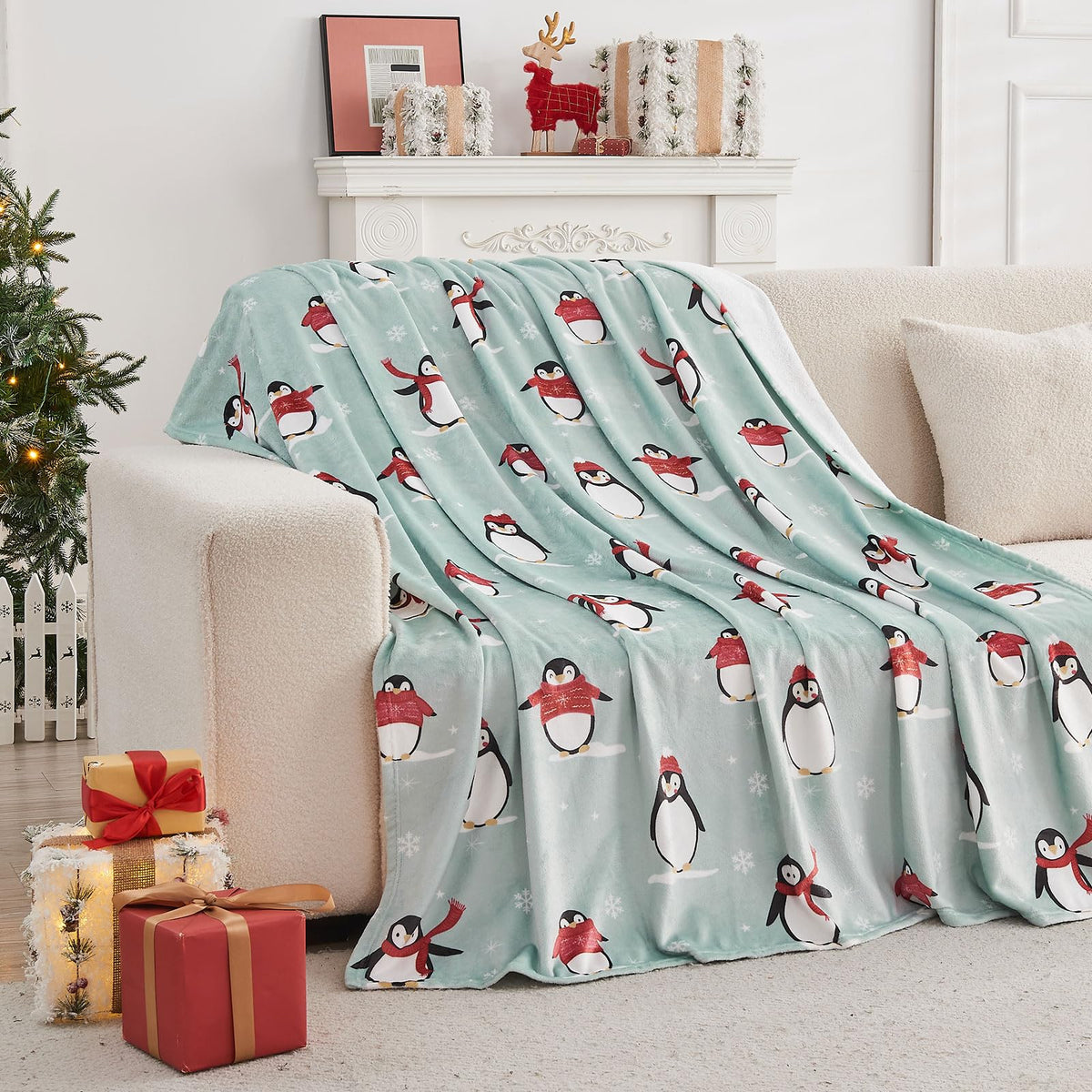 Christmas Fleece Penguin Throw Blankets for Couch Bed - Lightweight Plush Cozy Fuzzy Soft Blankets