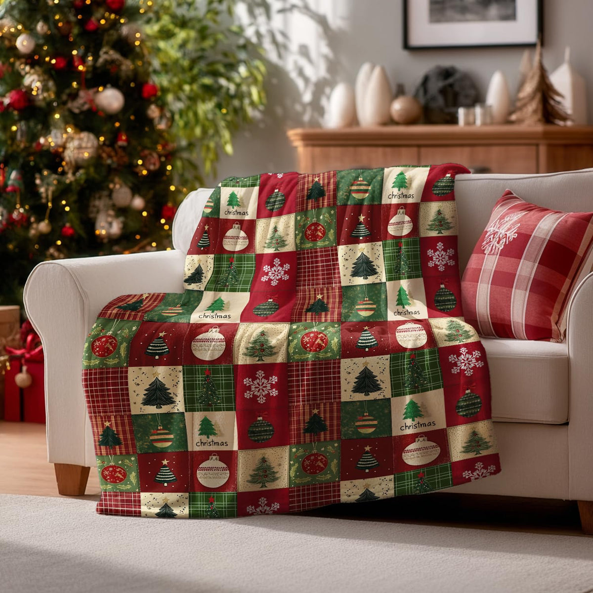 Christmas Flannel Blanket Throw, Red Green Checkered Tree Snow Ornaments Soft Fuzzy Plush Cozy Fleece Blankets