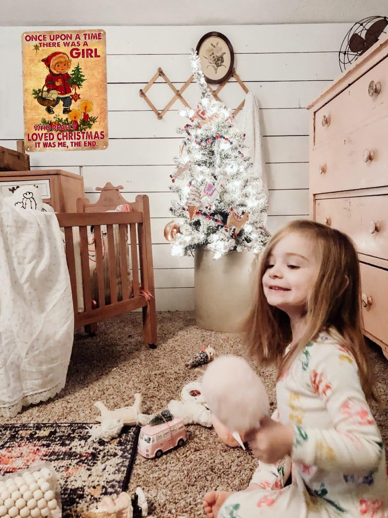 Women Girls Gifts Rustic Christmas Sign Just A Girl Who Loved Christmas Funny Tin Sign