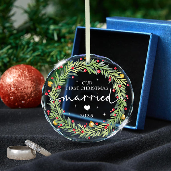 Our First Christmas Married Ornament 2025 – Newlyweds Christmas Glass Ornaments – First Year Marry Wedding Ornaments for Newlyweds