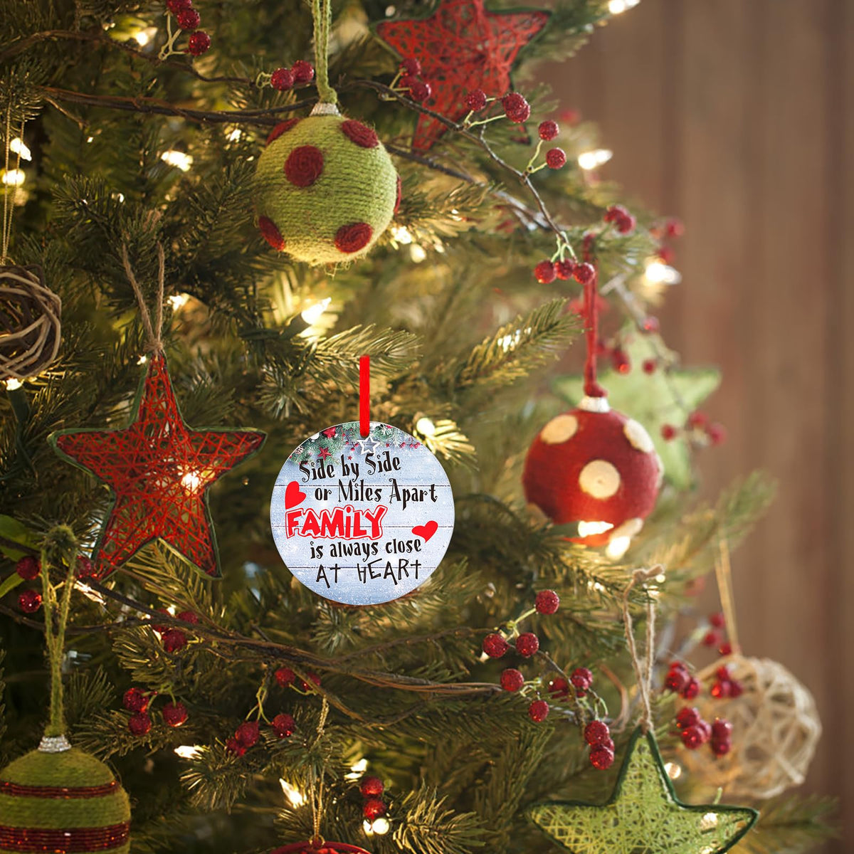 Family Christmas Ornaments 2025 - Family Ornament for Christmas Tree Long Distance Gifts for Mom Women