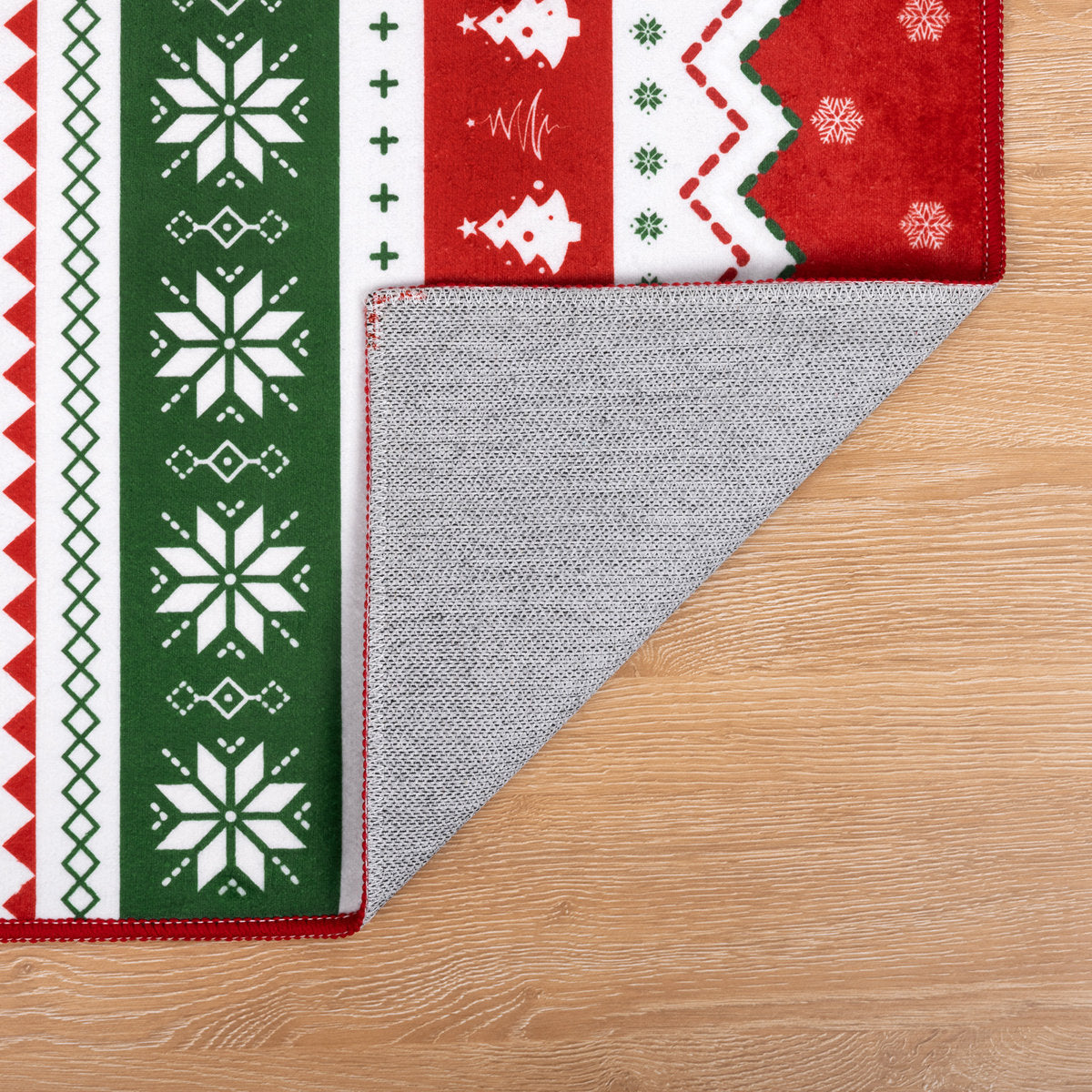 Oversart Christmas Party Machine Washable Area Rug Red/White/Green