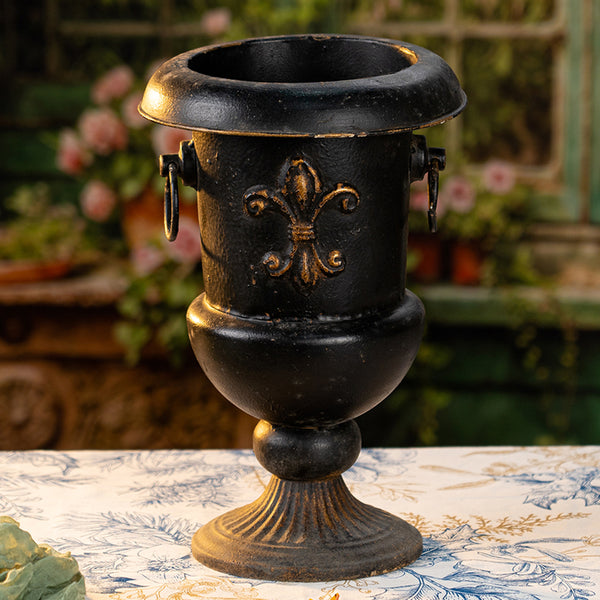 Rustic Vintage Metal Urn Vase – Retro Flower Planter for Table Decor & Flower Arrangements