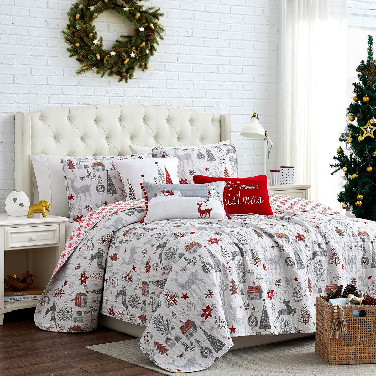 Gray/Red Microfiber Reversible Christmas Quilt Set, Holiday Bedding with Festive Pattern