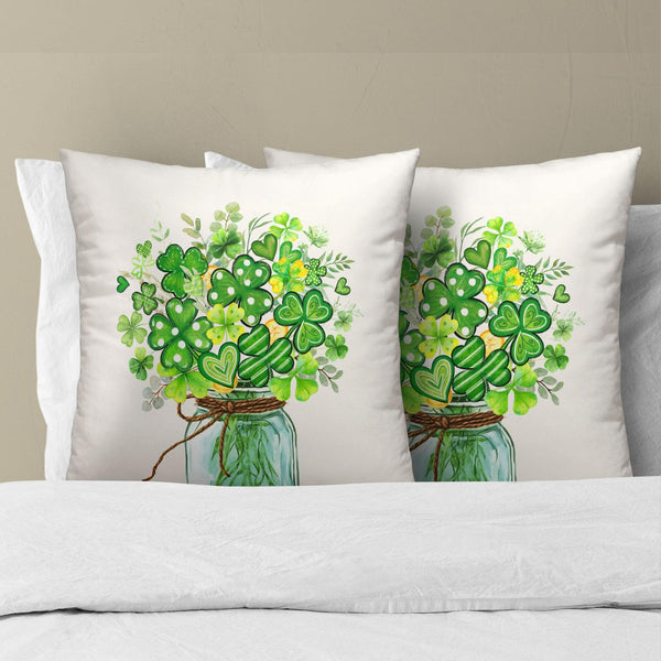 Outdoor Waterproof ST Patricks Day Bouquet Throw Pillow Covers 18x18inch Set of 2 Clovers Heart