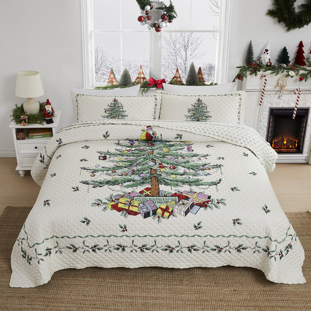 Christmas Tree Quilt Set, Festive Holiday Bedspread with Pillow Shams, Soft Microfiber Lightweight Bedding