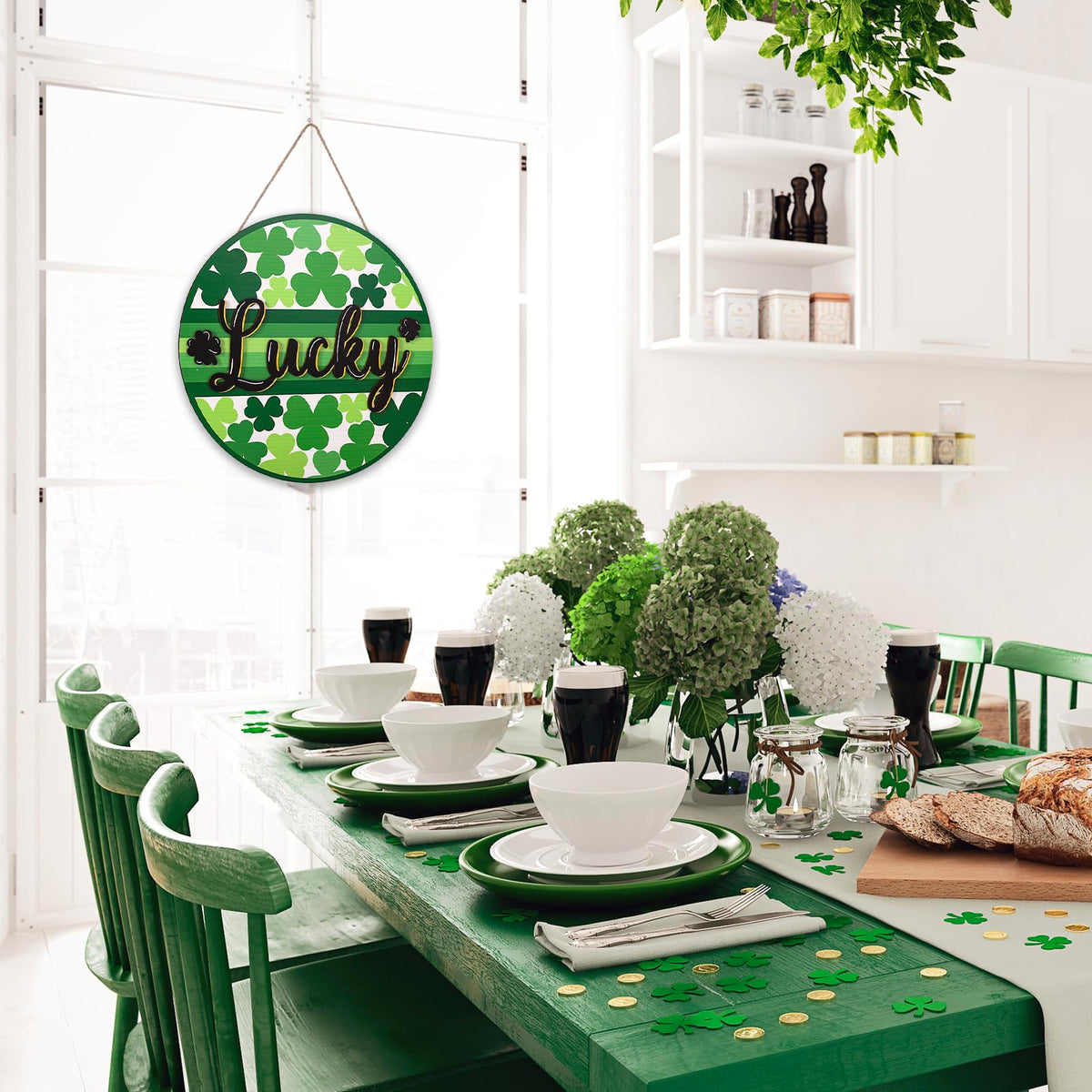 St. Patrick's Day Welcome Door Sign 2D Flat Green Shamrock Lucky Clover Round Wood Door Hanger Outdoor Decor