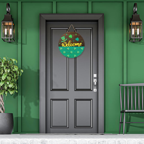 St. Patrick's Day Welcome Door Wooden Hanging Sign Farmhouse Rustic Irish Clover Front Door Decoration for Irish Holiday