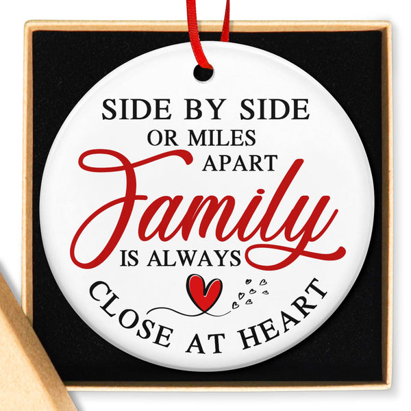Family Christmas Ornament Gifts for Women Men - Ceramic Christmas Ornaments 2025